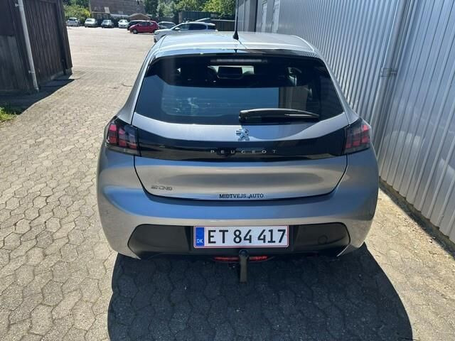 undefined Peugeot 208 fra 2020
