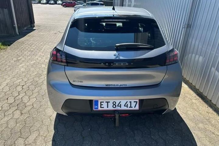 undefined Peugeot 208 fra 2020