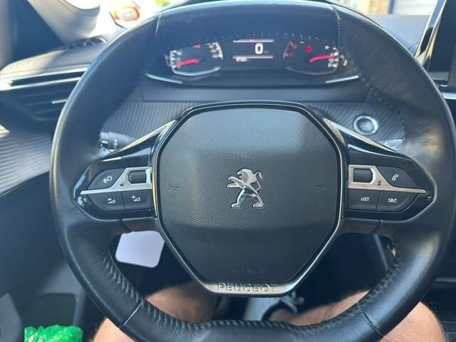 undefined Peugeot 208 fra 2020