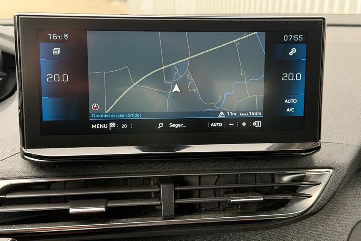 Grå Peugeot 3008 fra 2021
