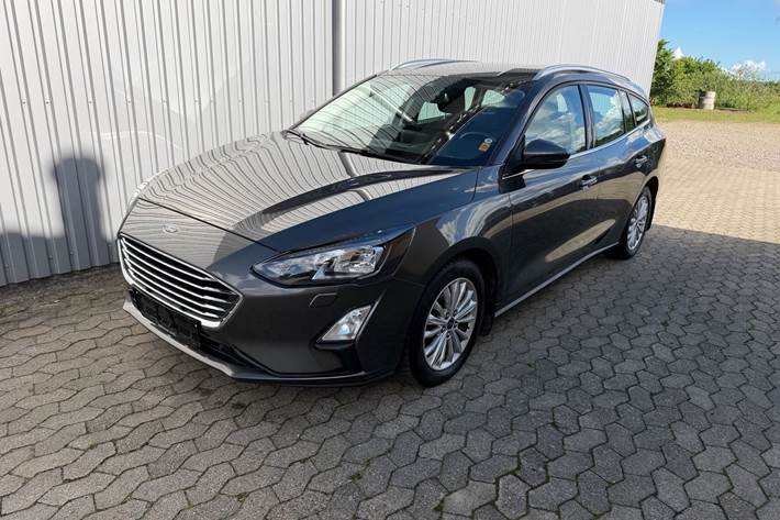 Grå Ford Focus fra 2021