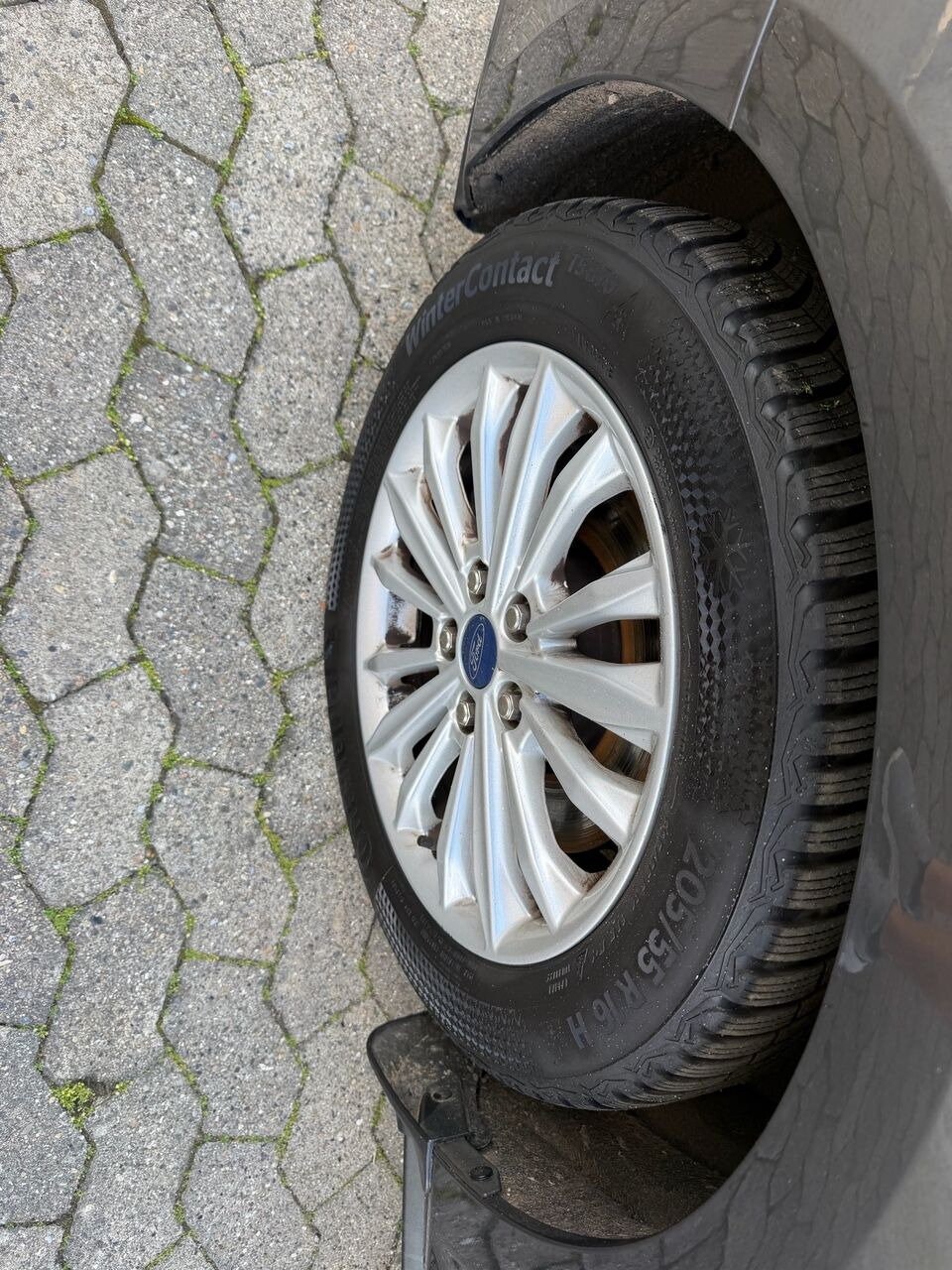 Grå Ford Focus fra 2021