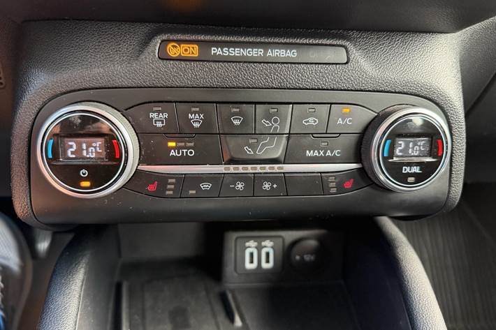 Grå Ford Focus fra 2021