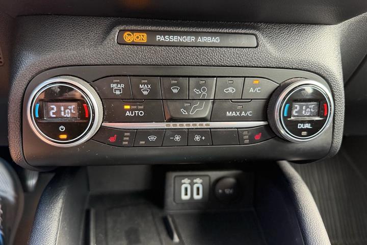 Grå Ford Focus fra 2021