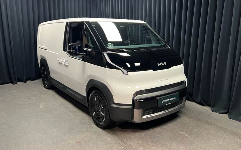 Kia PV5 Cargo L2H1 EL Long Range Work 163HK Van Aut.
