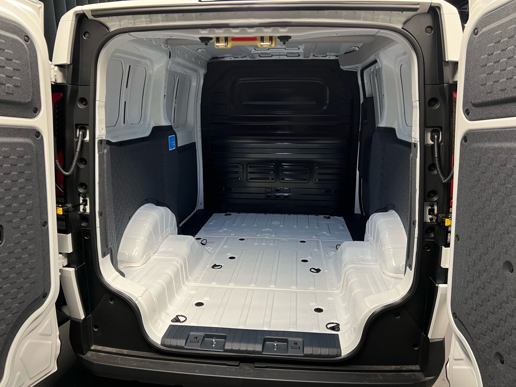 Hvid Kia PV5 Cargo fra 2026