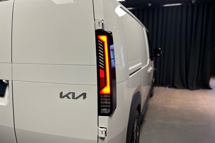 Hvid Kia PV5 Cargo fra 2026