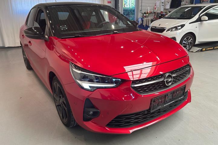 Rød Opel Corsa fra 2020