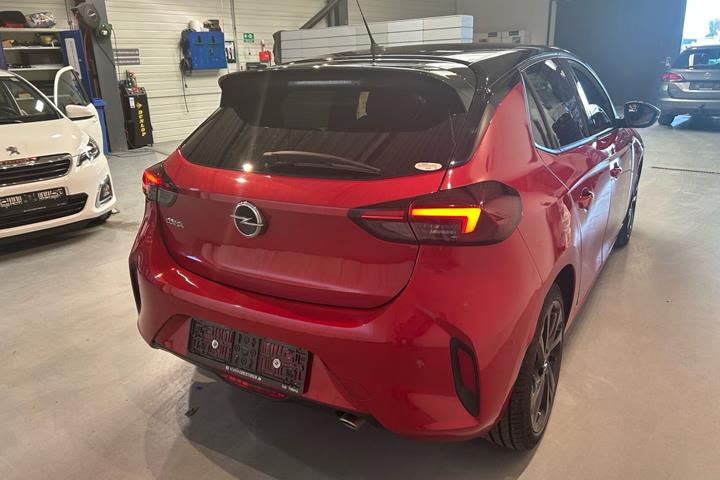 Rød Opel Corsa fra 2020