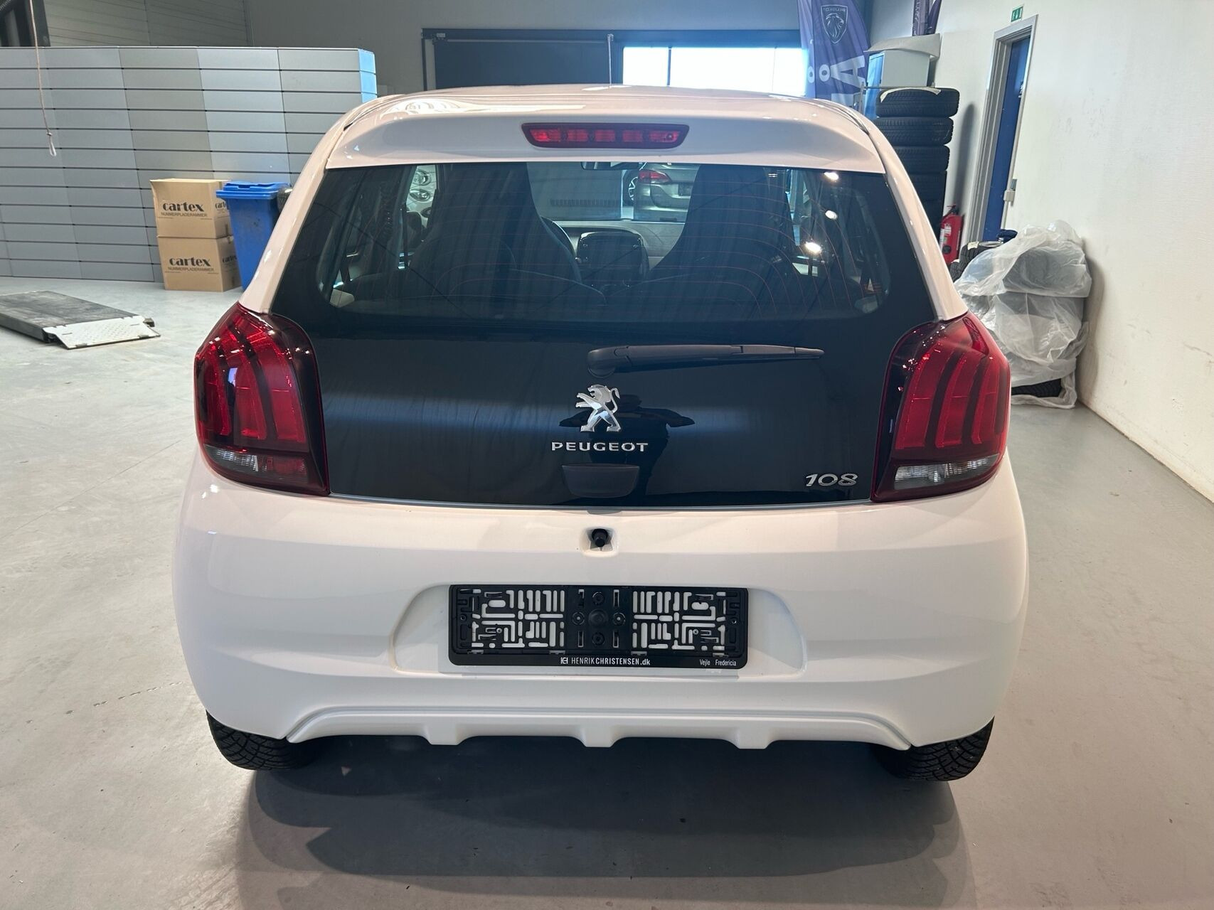 Hvid Peugeot 108 fra 2021