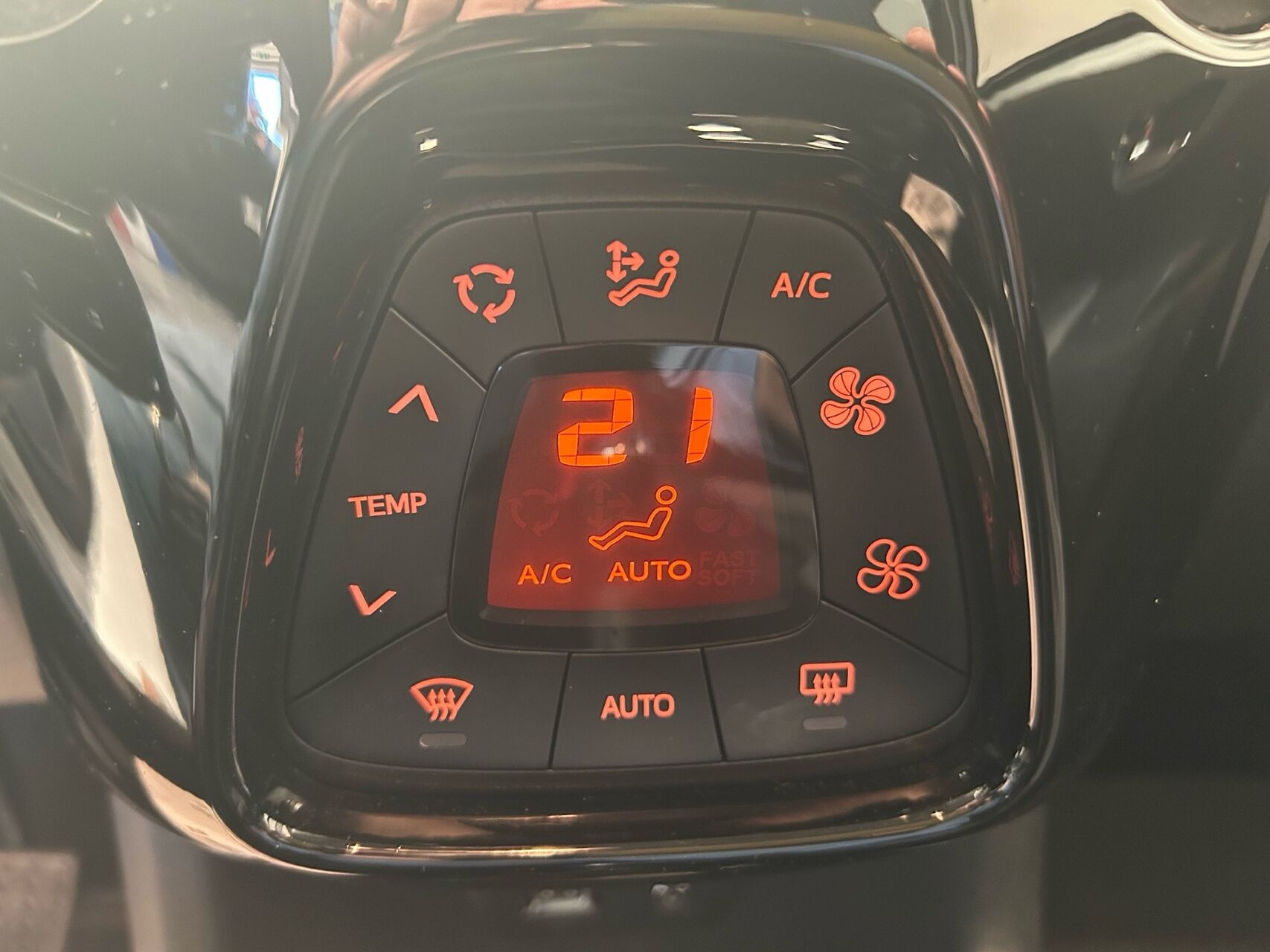 Hvid Peugeot 108 fra 2021