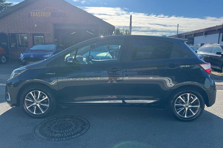 undefined Toyota Yaris fra 2019