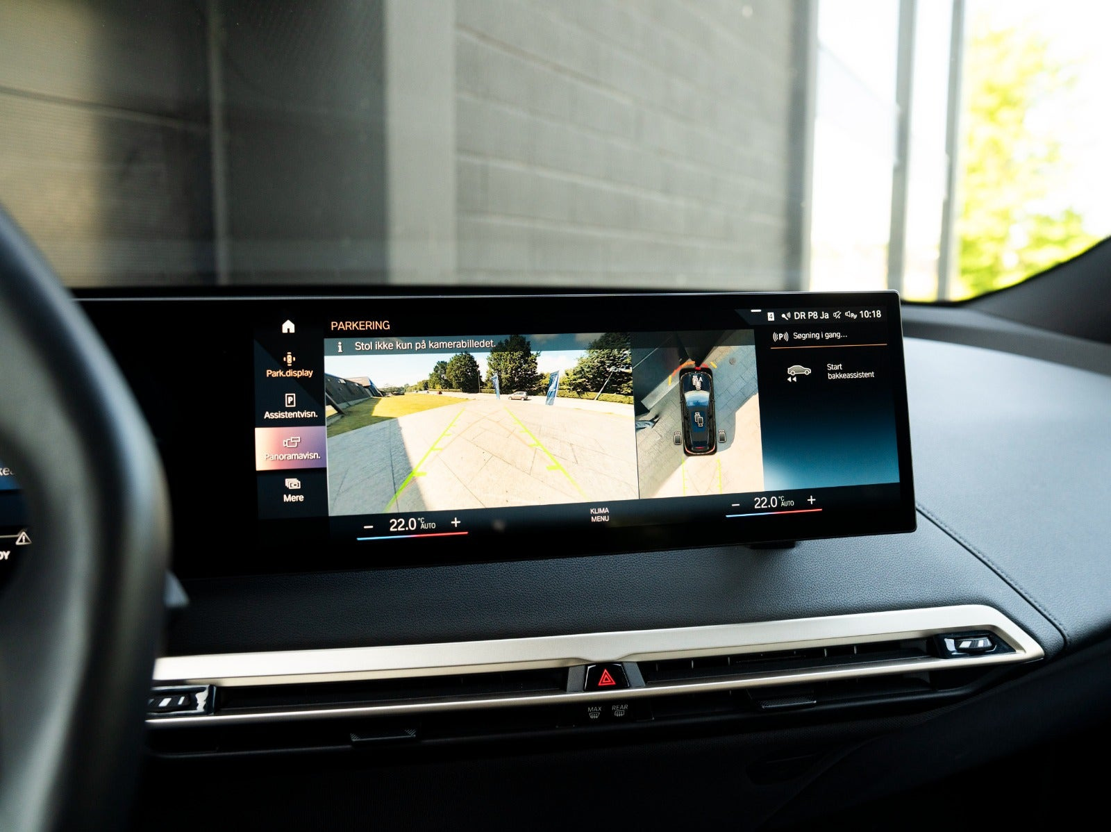 Sort BMW iX fra 2023