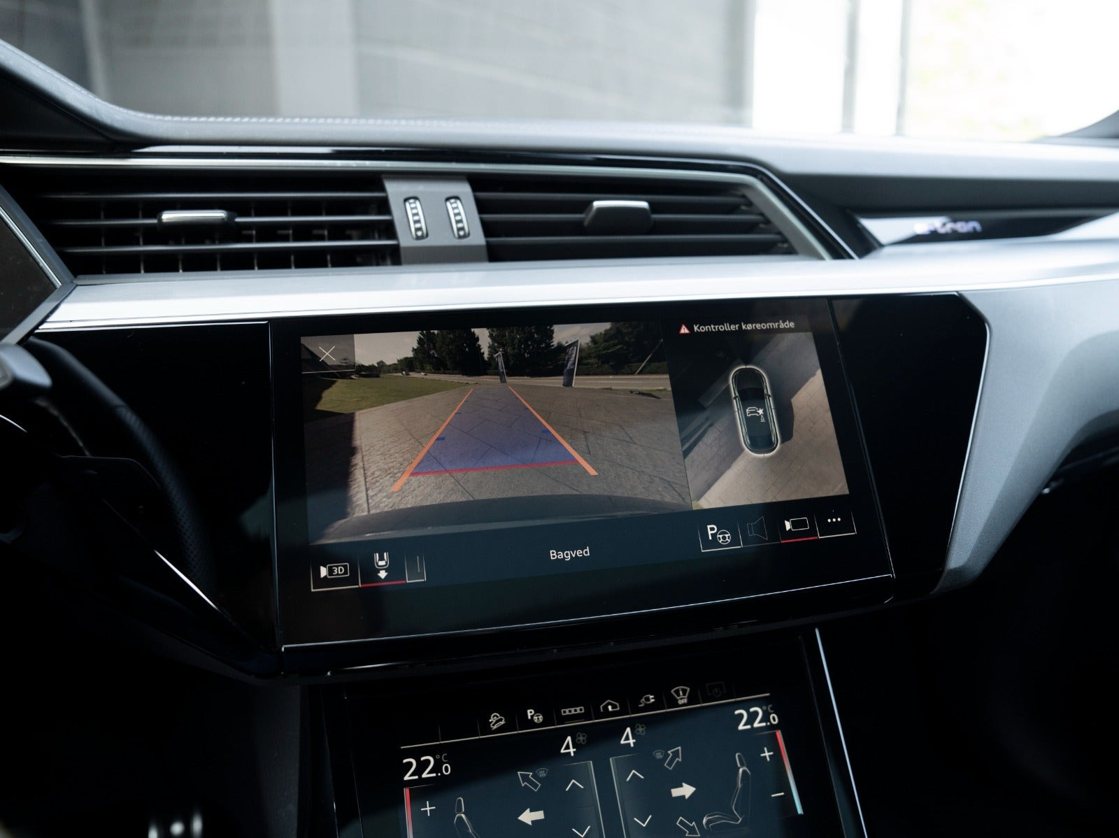Sort Audi Q8 e-tron fra 2023