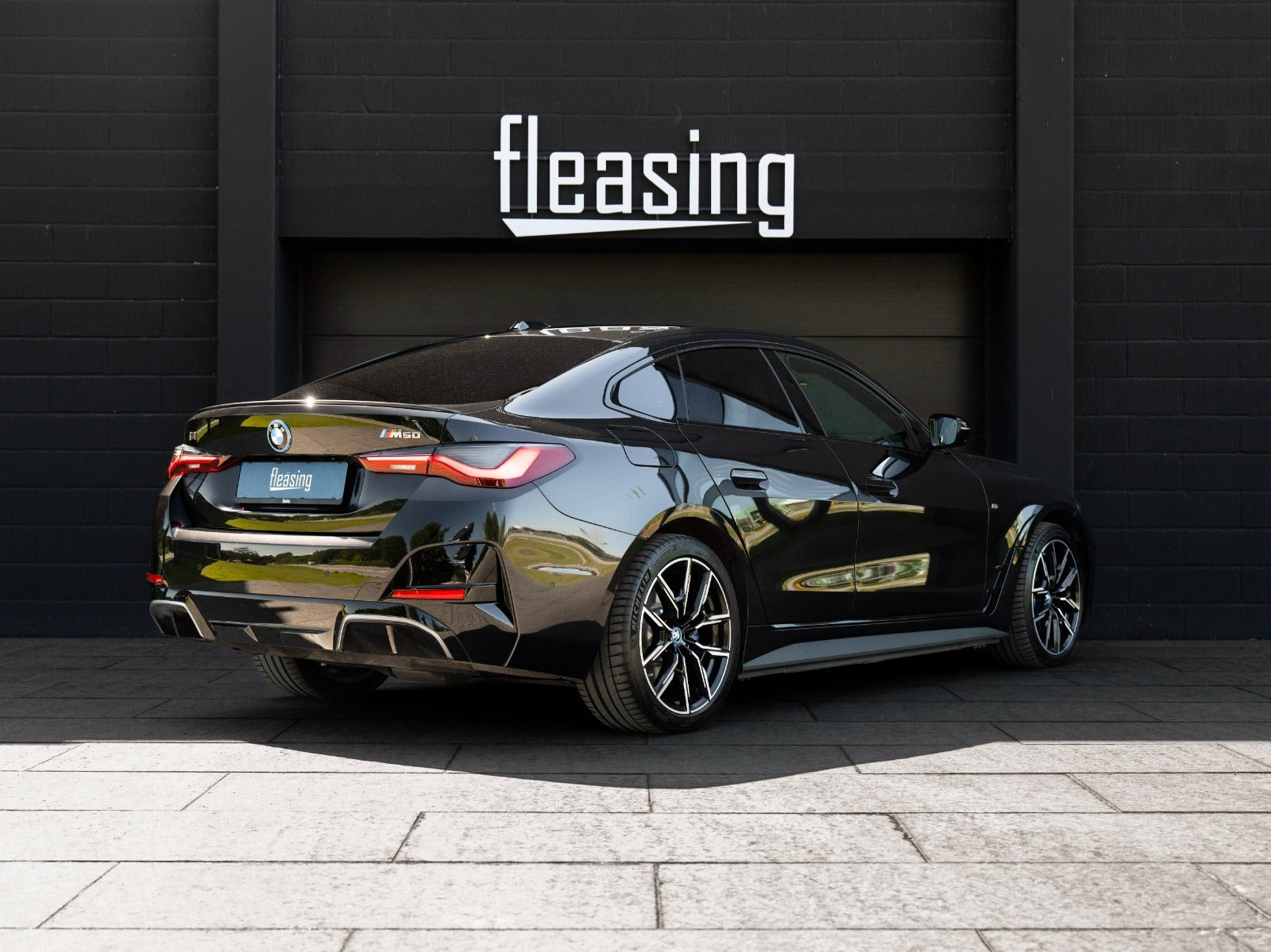 Sort BMW i4 fra 2023