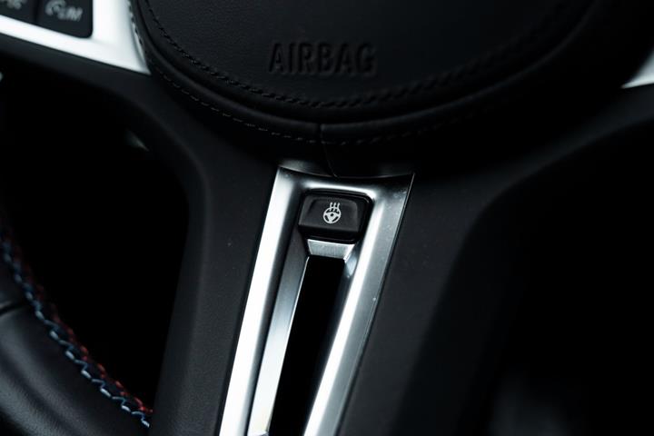 Sort BMW i4 fra 2023