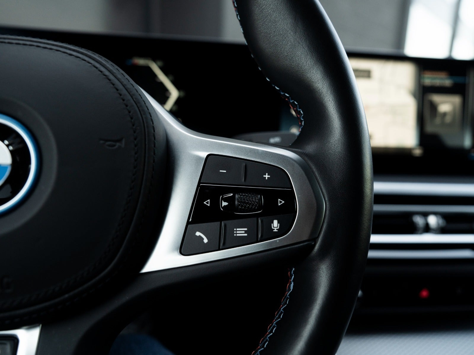 Sort BMW i4 fra 2023