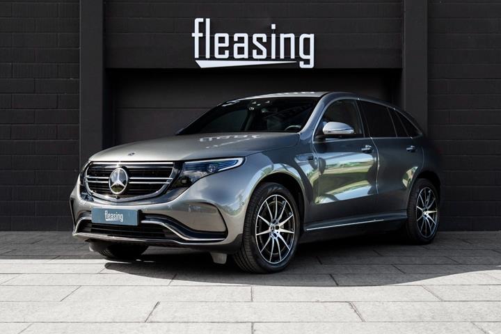 Grå Mercedes EQC400 fra 2021 set udefra
