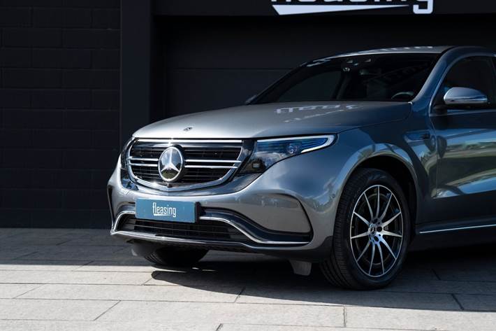 Grå Mercedes EQC400 fra 2021