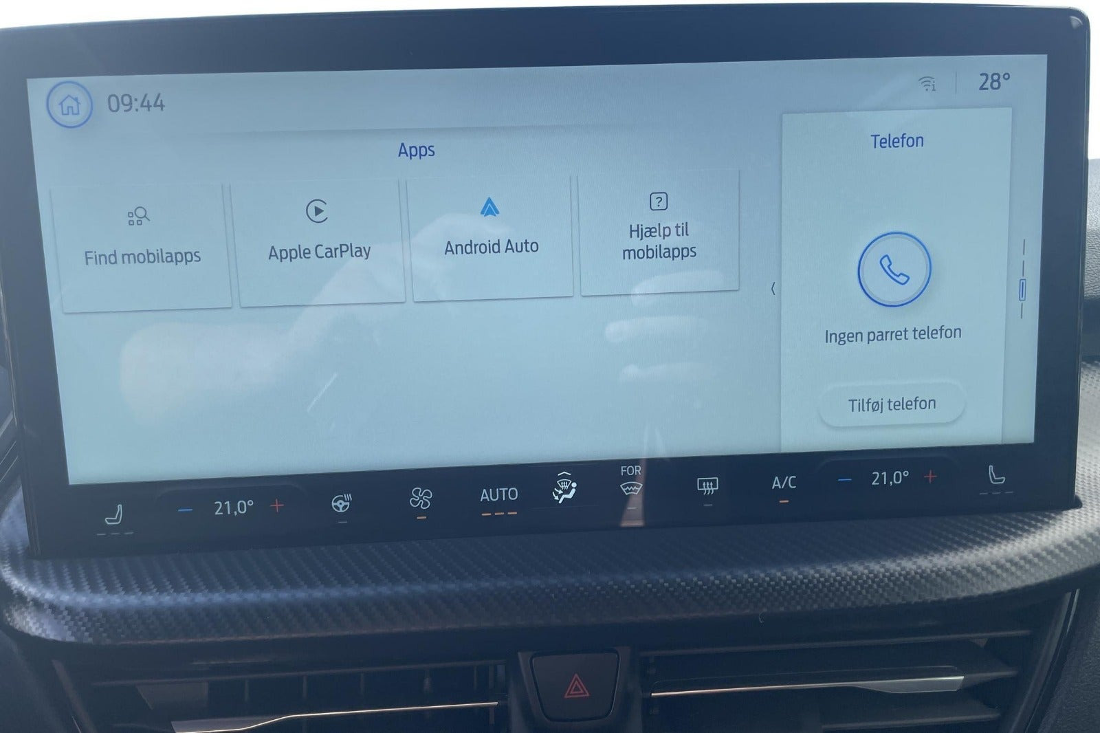 Sølv Ford Kuga fra 2025
