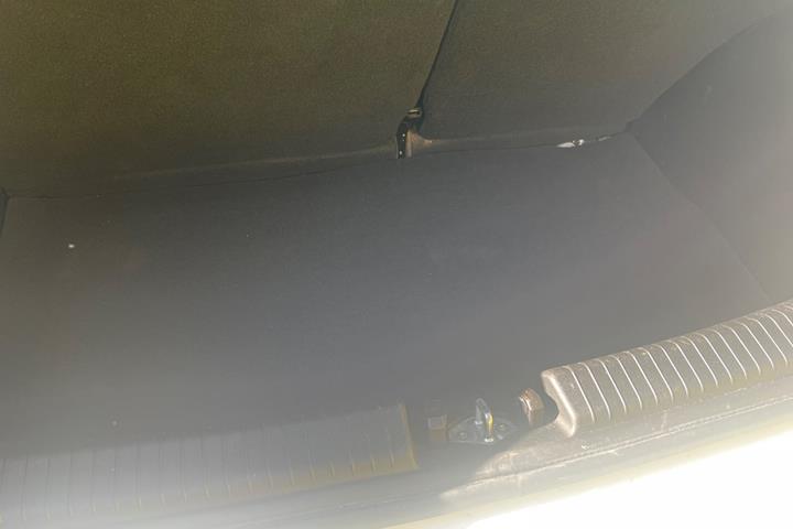 Hvid Hyundai i10 fra 2021