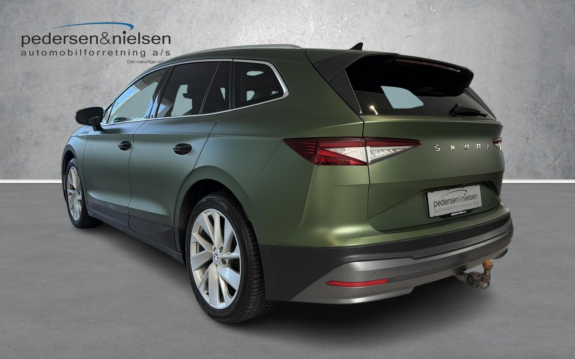 Hvid Skoda Enyaq fra 2021