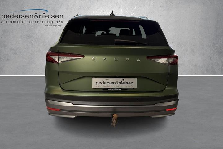 Hvid Skoda Enyaq fra 2021
