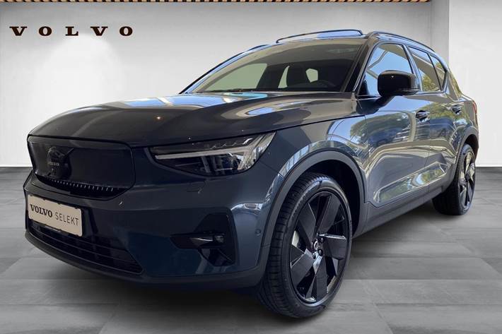Blå Volvo EX40 fra 2025
