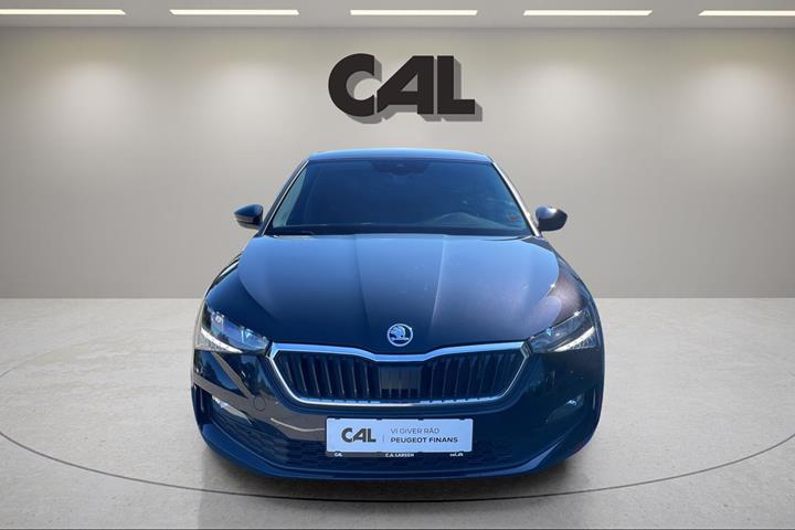 Sort Skoda Scala fra 2021