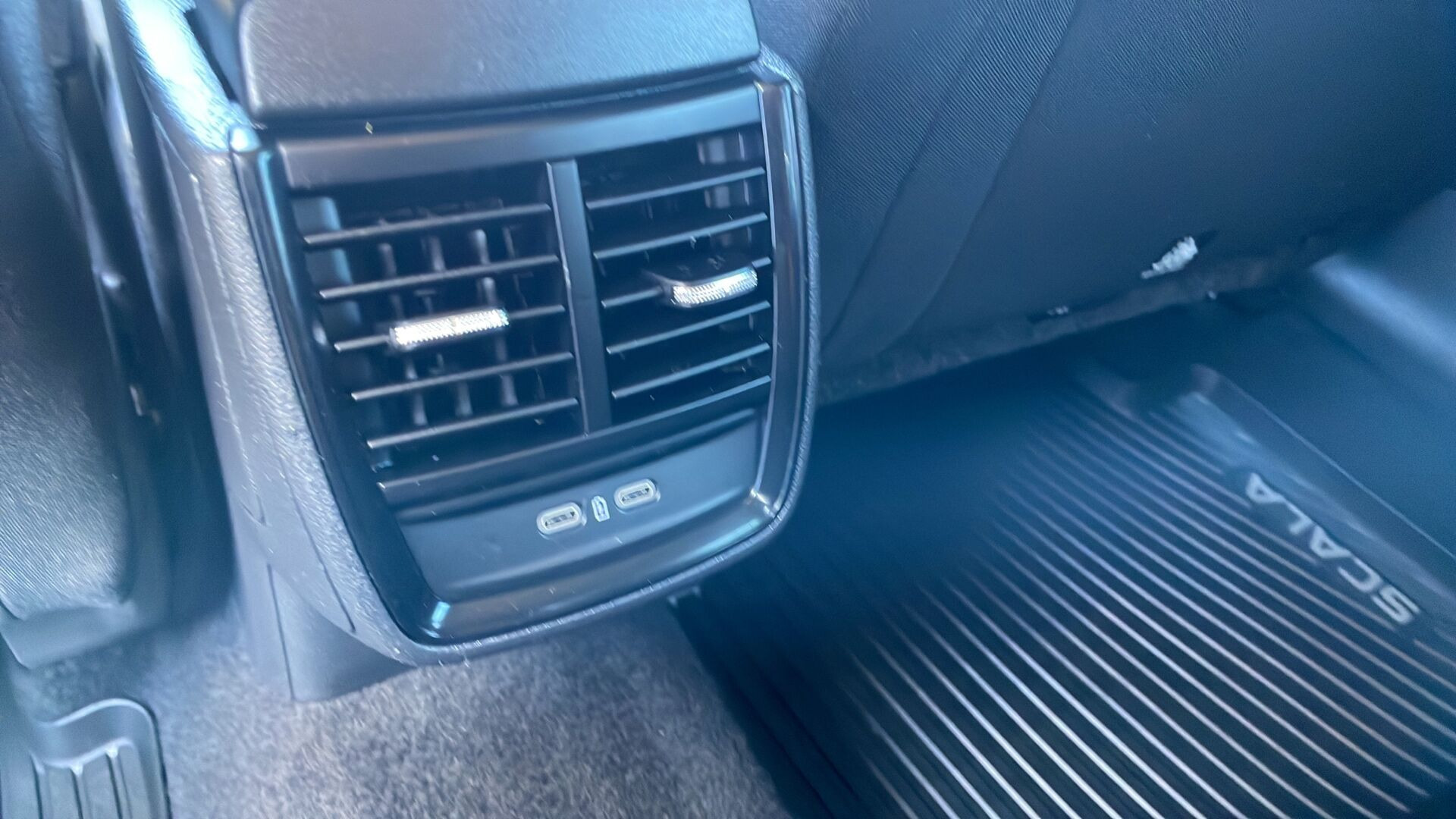 Sort Skoda Scala fra 2021