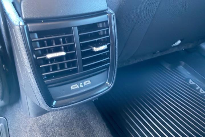 Sort Skoda Scala fra 2021