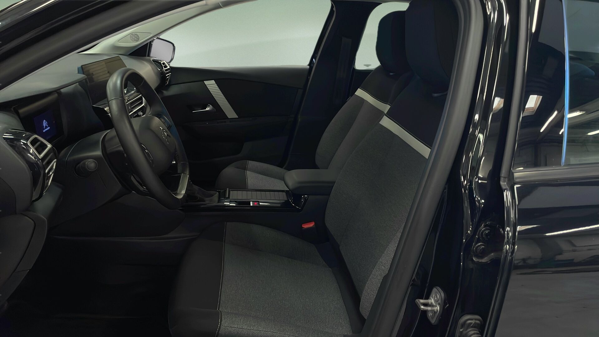Sort Citroën C4 fra 2023