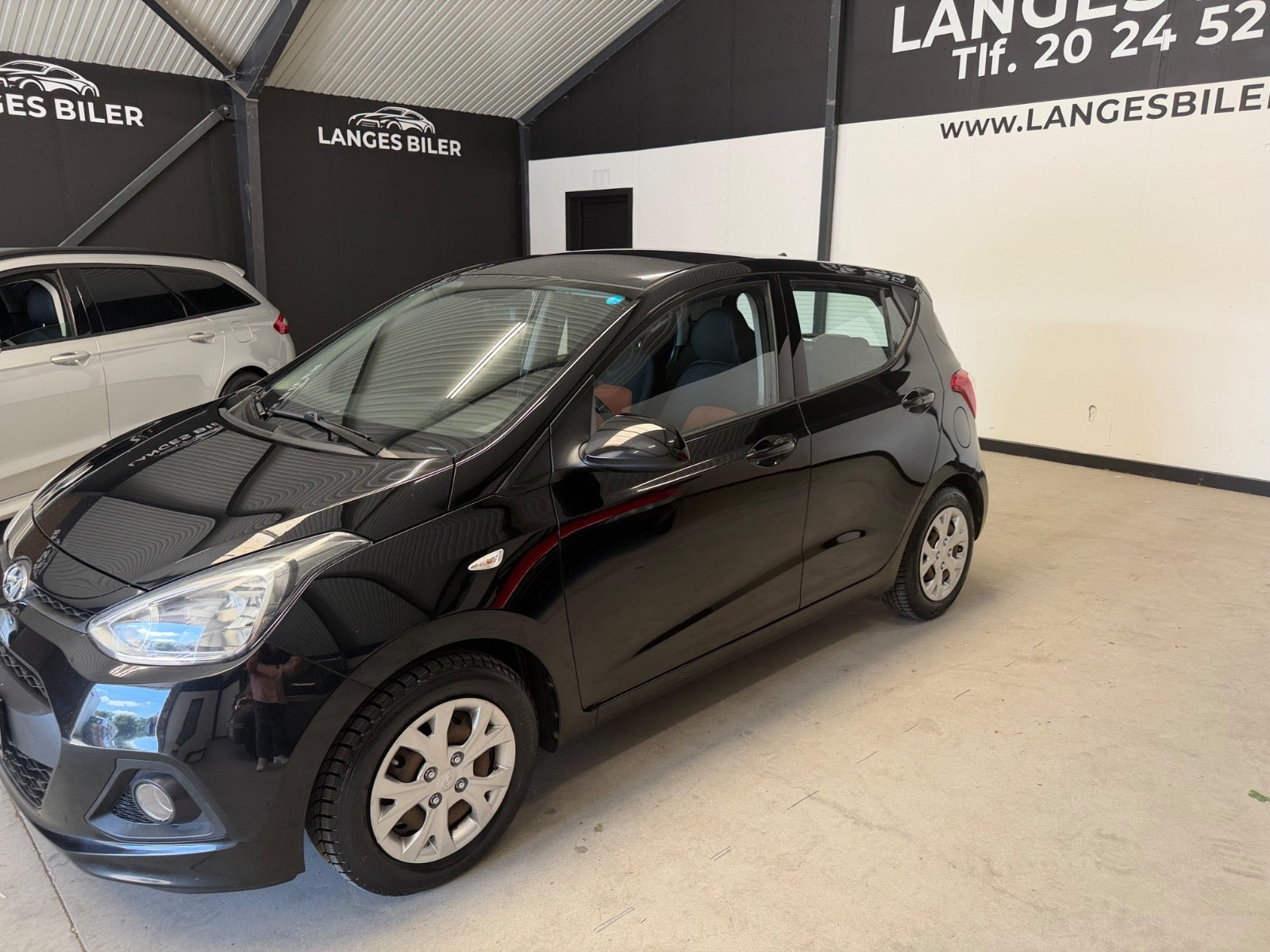 Sort Hyundai i10 fra 2014