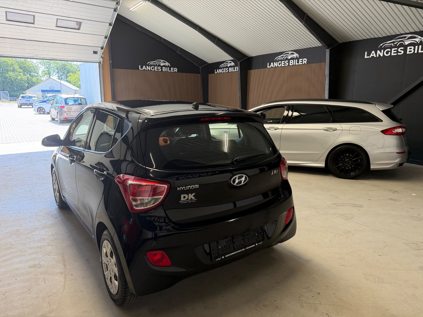 Sort Hyundai i10 fra 2014