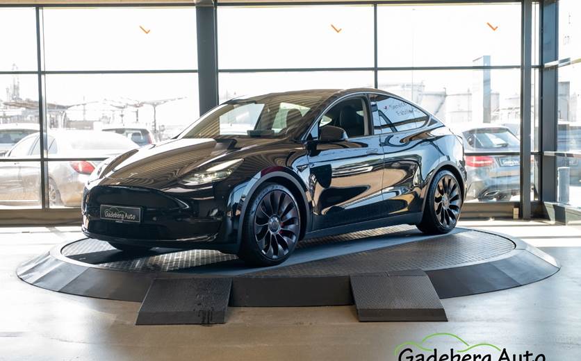 Tesla Model Y Performance AWD