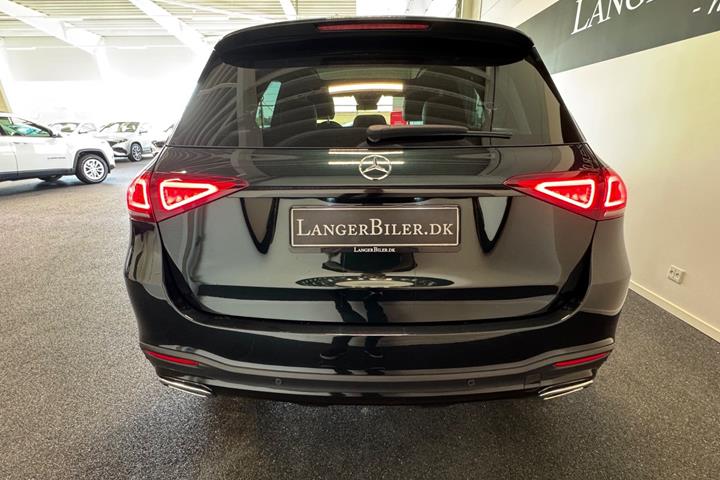 Grøn Mercedes GLE400 d fra 2021