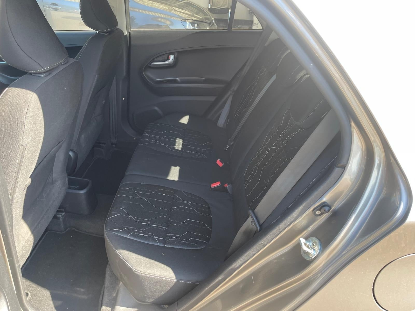 Brun Kia Picanto fra 2016