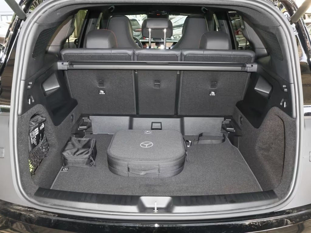 Sort Mercedes GLB250+ fra 2026