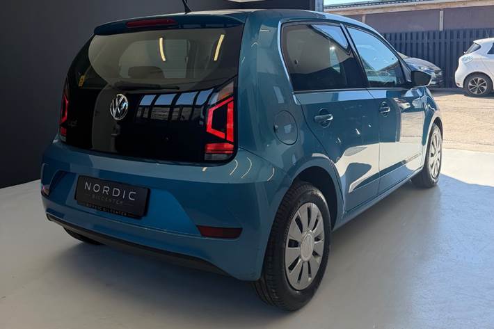 Blå VW UP! fra 2017