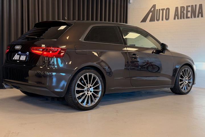 Brun Audi A3 fra 2014