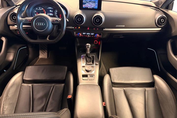 Brun Audi A3 fra 2014