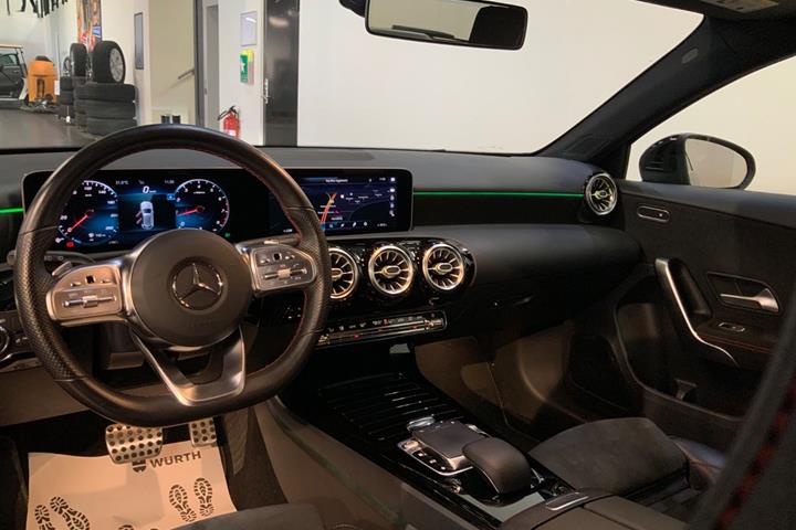 Sort Mercedes A200 fra 2019