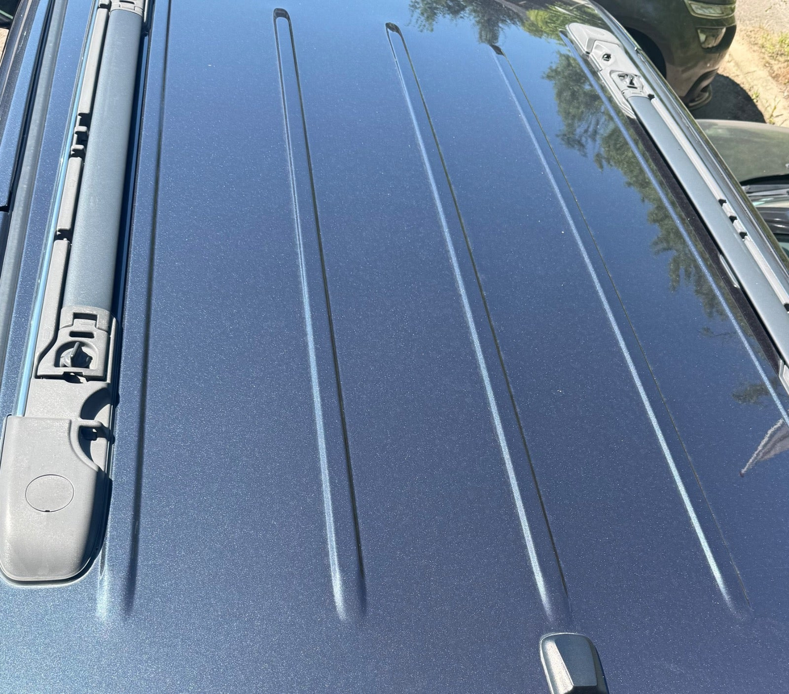 Gul Chrysler Grand Voyager fra 2014