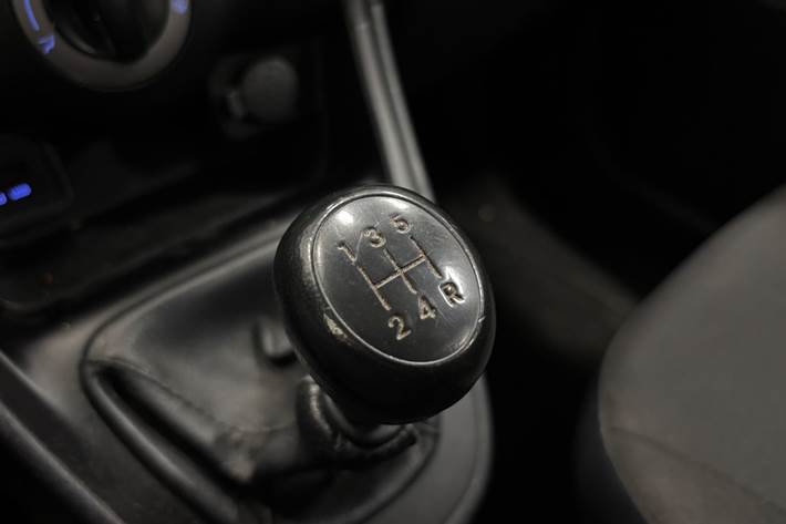 Blå Hyundai i10 fra 2013