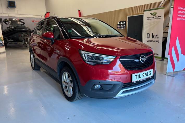 Rød Opel Crossland X fra 2020