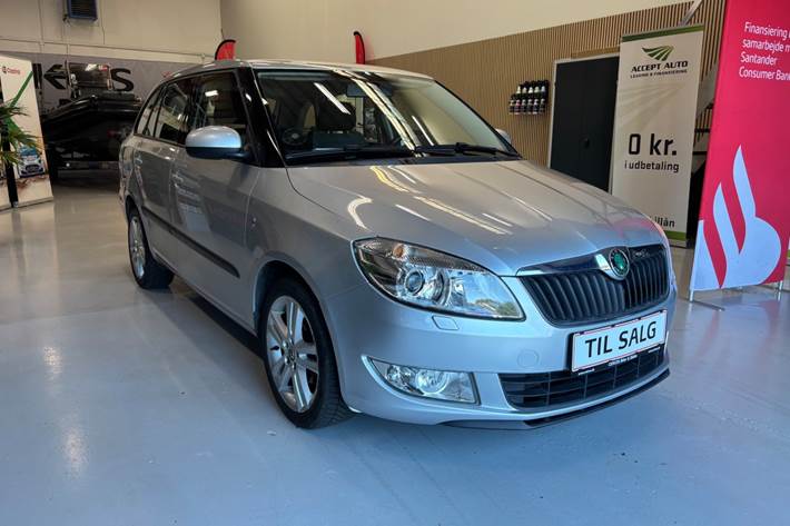 Sølv Skoda Fabia fra 2010