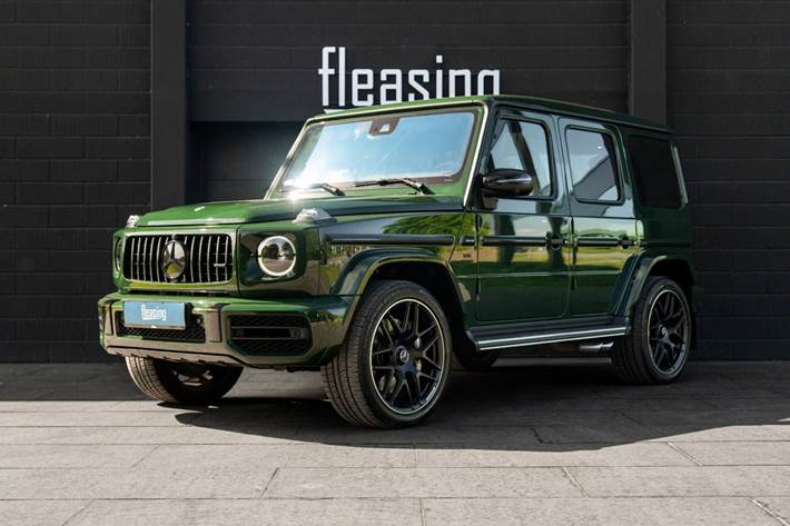 Grøn Mercedes G63 fra 2023