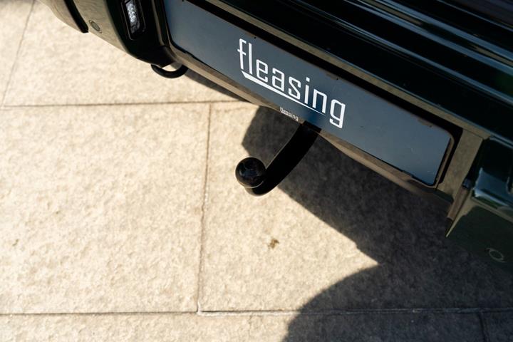 Grøn Mercedes G63 fra 2023