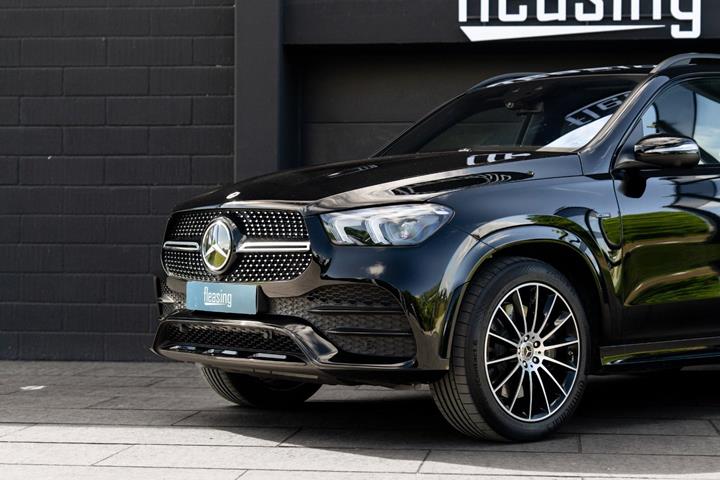 Sort Mercedes GLE350 de fra 2021