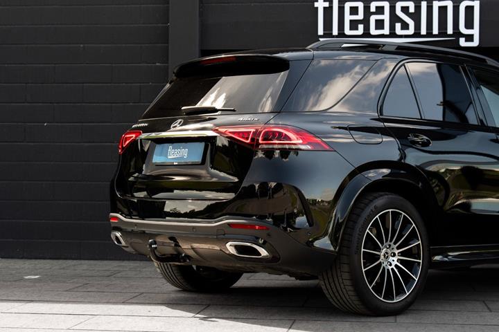 Sort Mercedes GLE350 de fra 2021